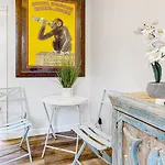 Julia Whitehead Guest Suites