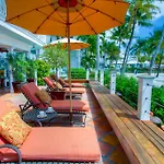 La Mer Hotel & Dewey House (Adults Only)