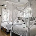 Avalon Bed And Breakfast (Adults Only)