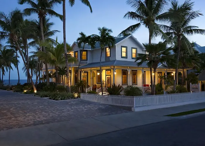 La Mer Hotel & Dewey House (Adults Only)