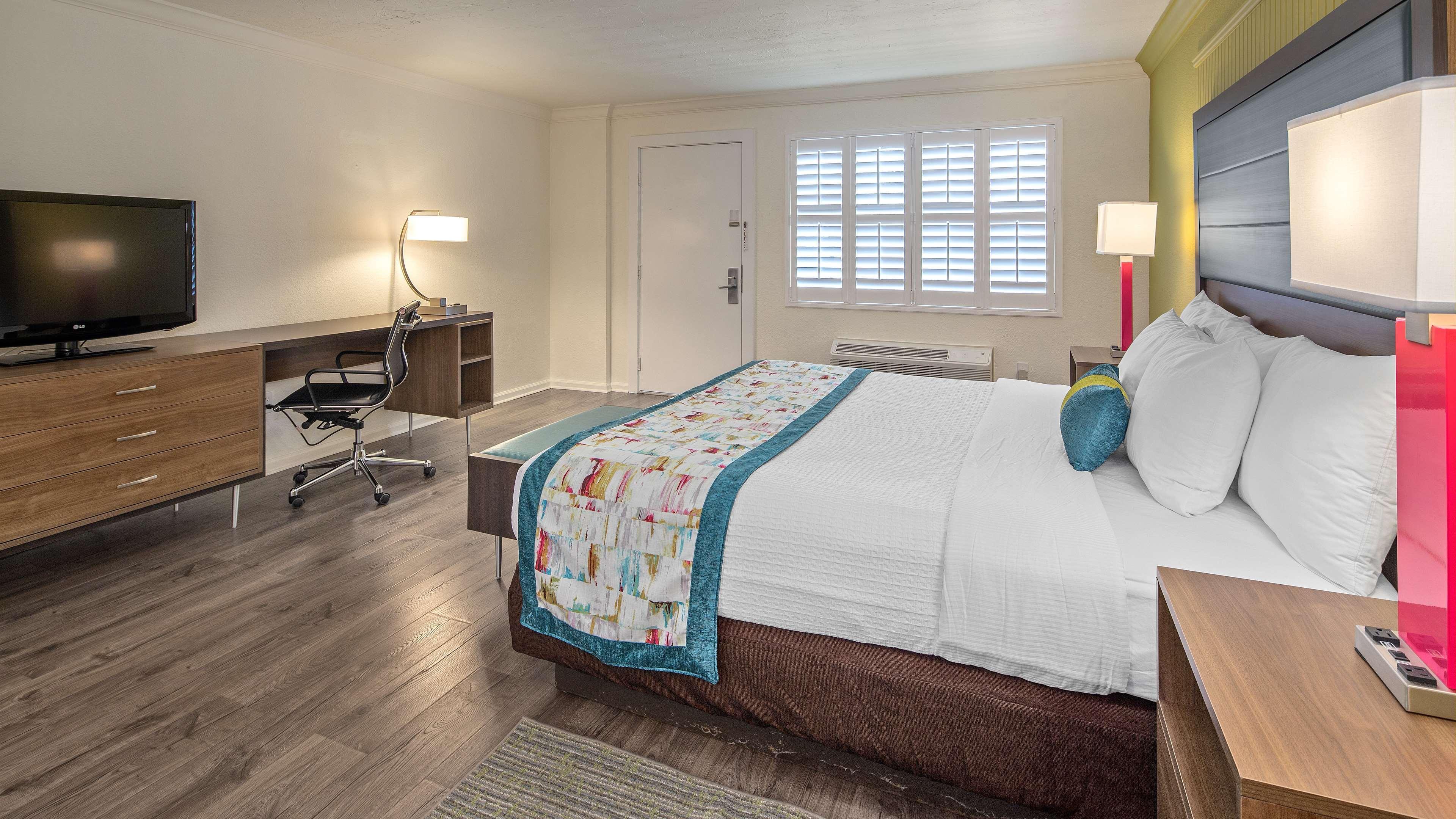 Western Hibiscus Hotel 3*