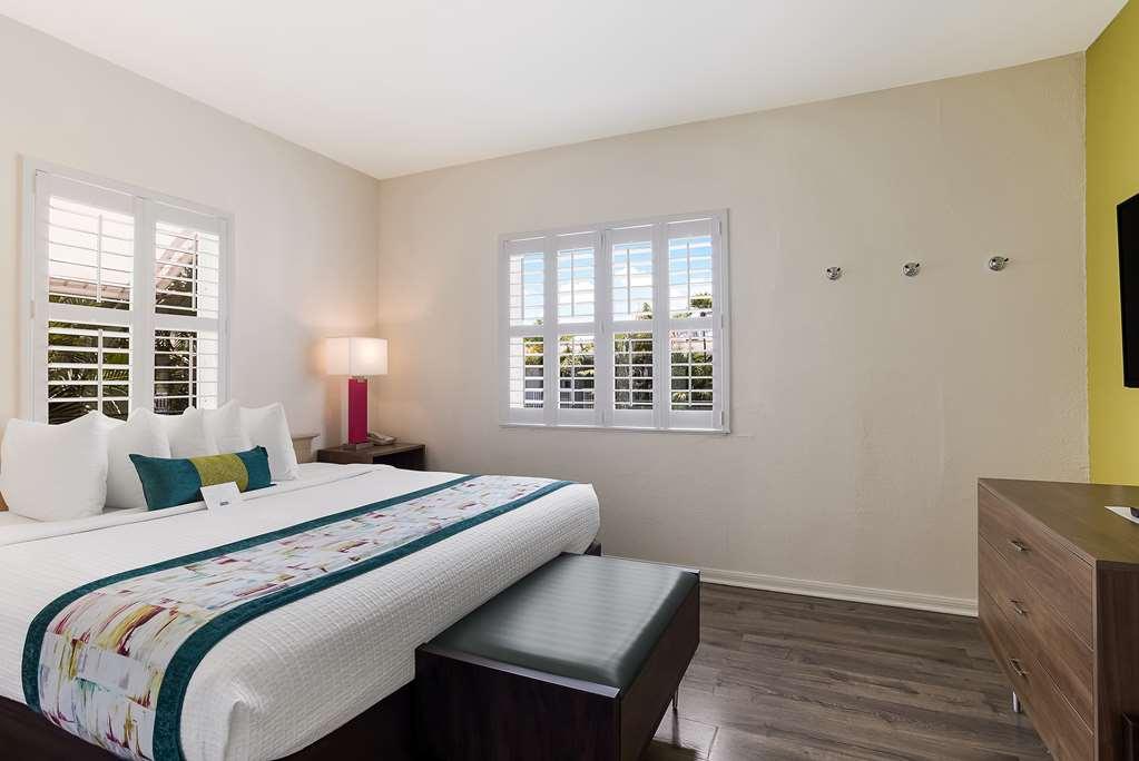 Western Hibiscus Hotel Key West