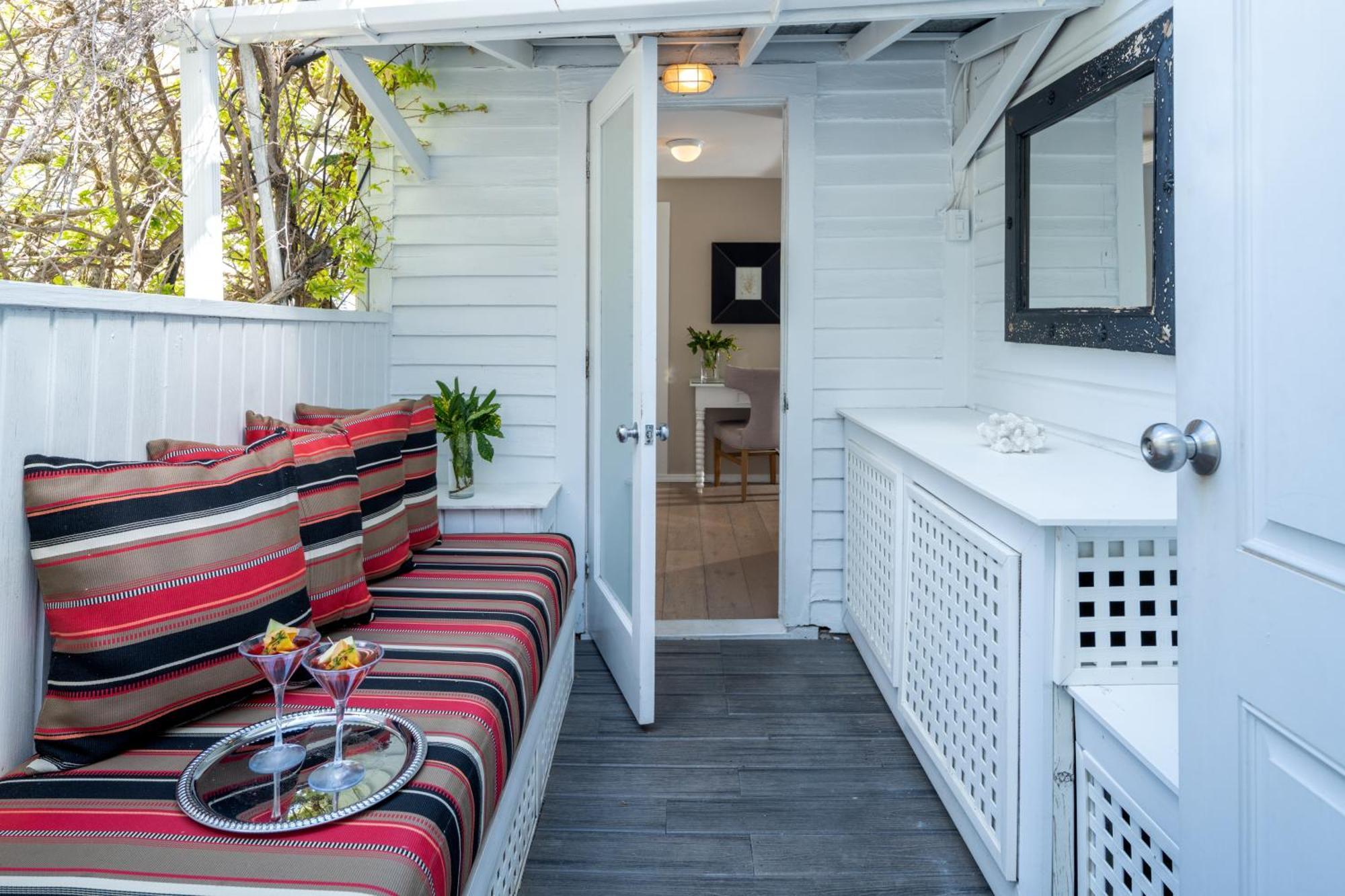 Bed & Breakfast Alexander's Guesthouse-adult Exclusive, Lgbtq Friendly 3*