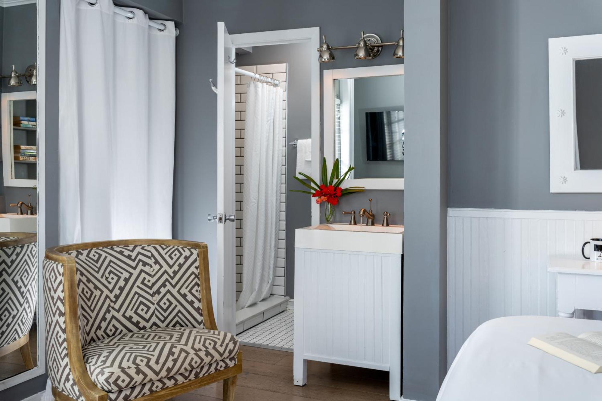 Bed & Breakfast Alexander's Guesthouse-adult Exclusive, Lgbtq Friendly Key West