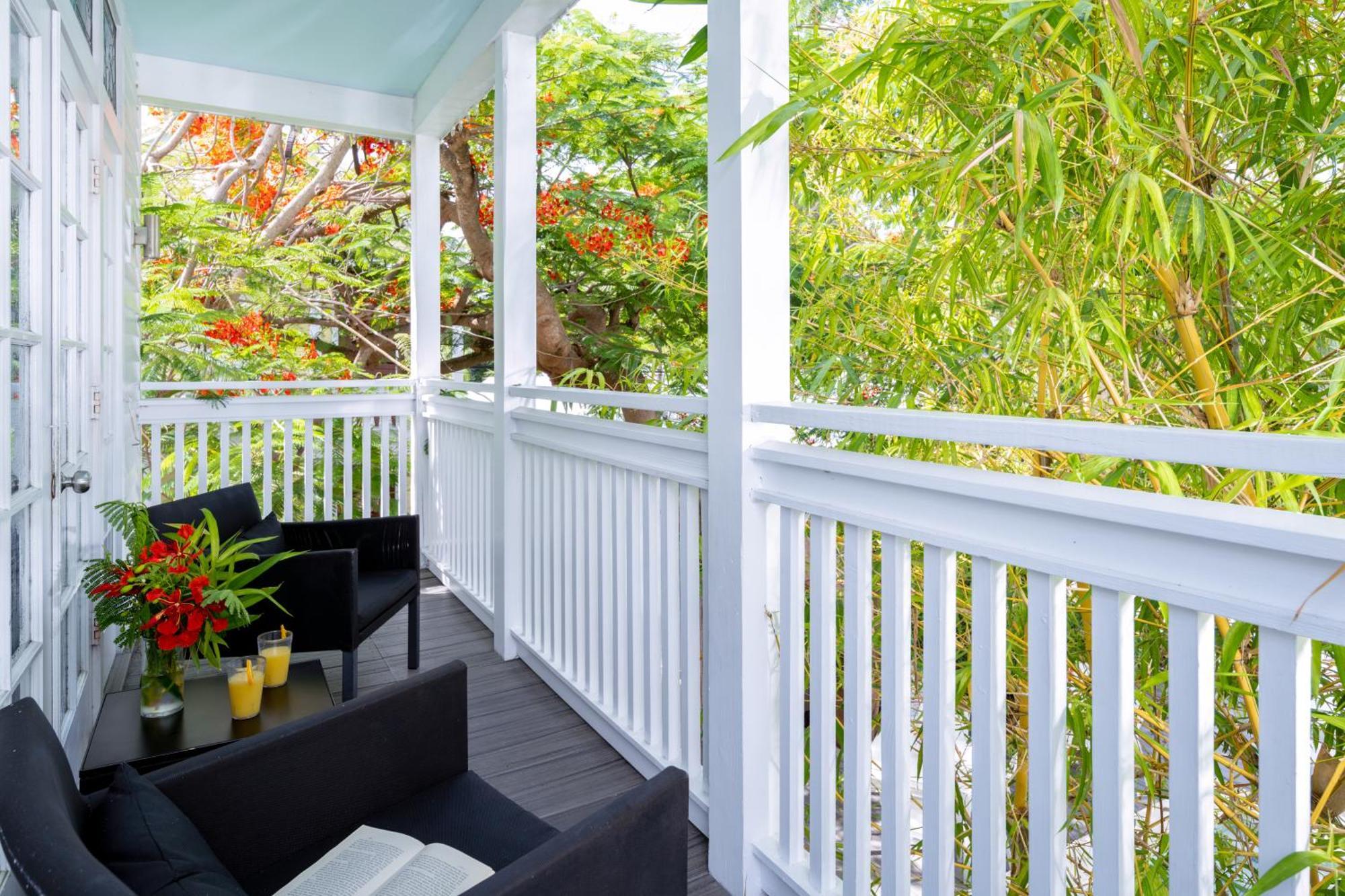 Alexander's Guesthouse-adult Exclusive, Lgbtq Friendly Key West
