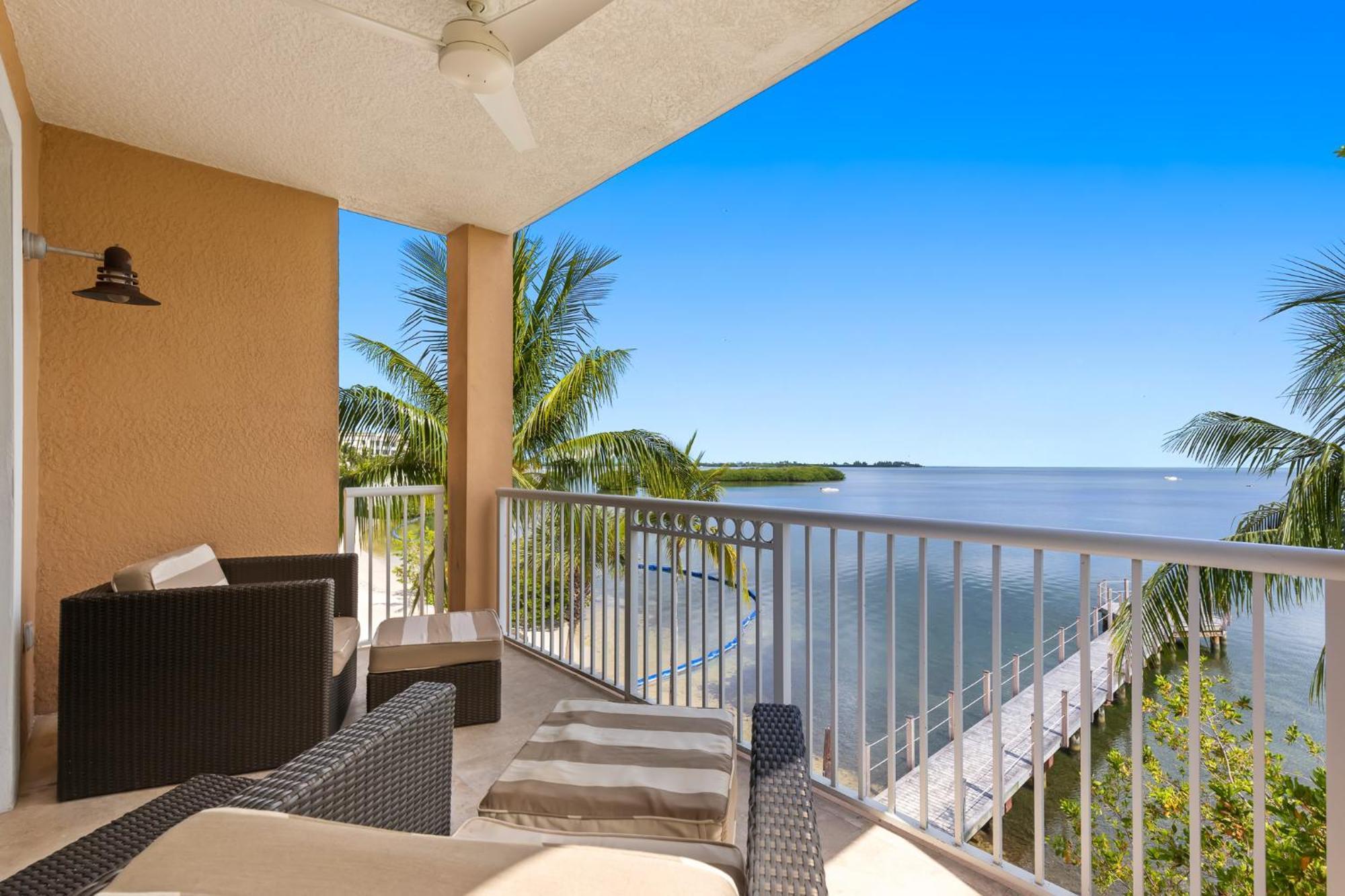 Beachside & Residences Resort