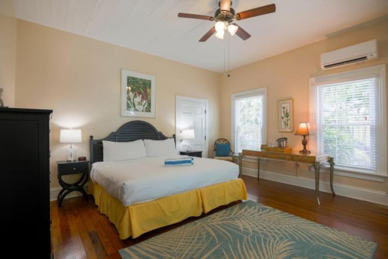 Bed & Breakfast Ambrosia 3*