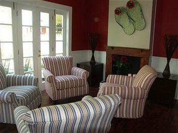 Inn The On Fleming 3*