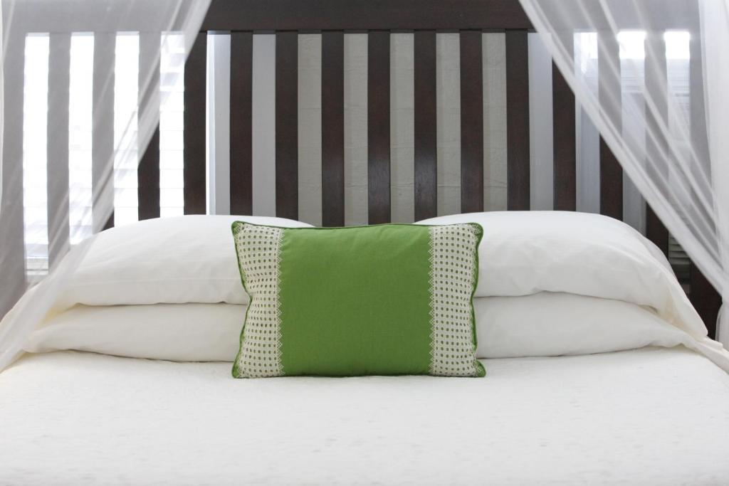 Avalon Bed And Breakfast (Adults Only)