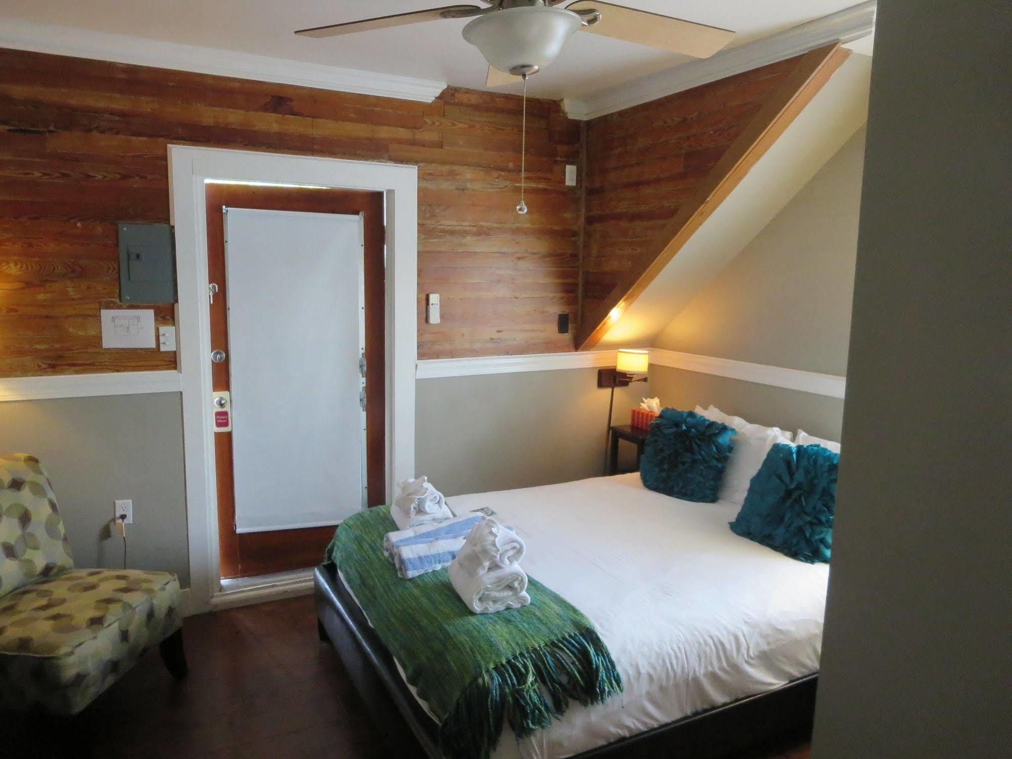 The On Fleming Inn