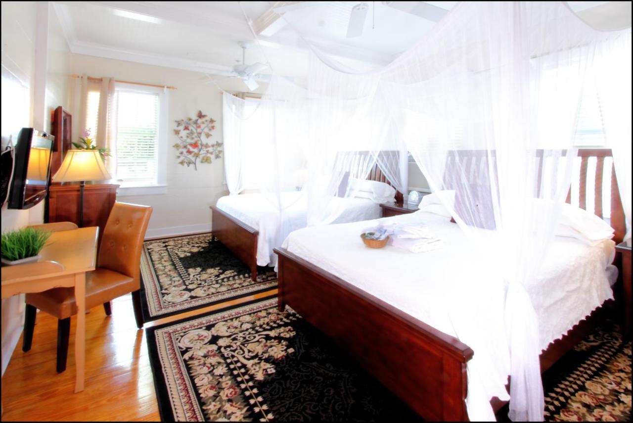 Avalon Bed And Breakfast (Adults Only) Bed & Breakfast Key West