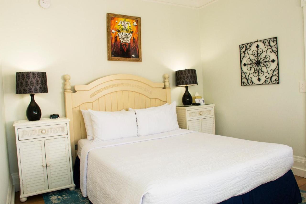 Duval House Bed & Breakfast