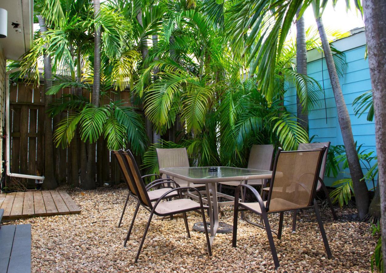 Duval House Bed & Breakfast