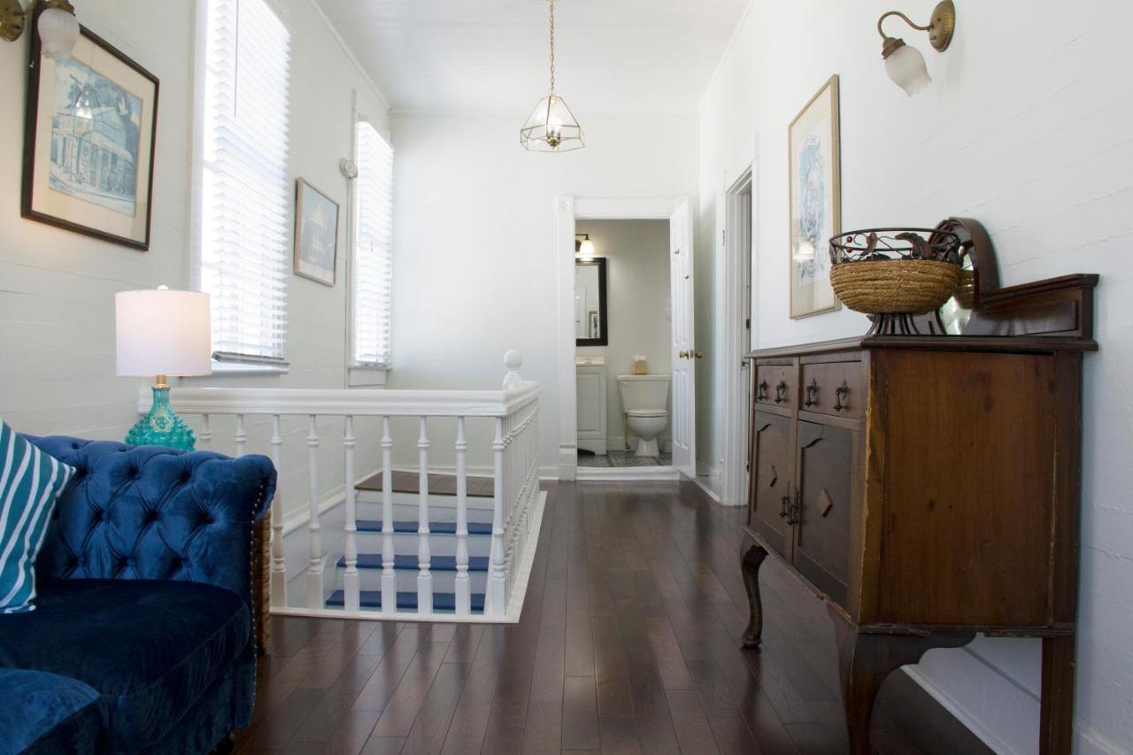 Duval House 3*