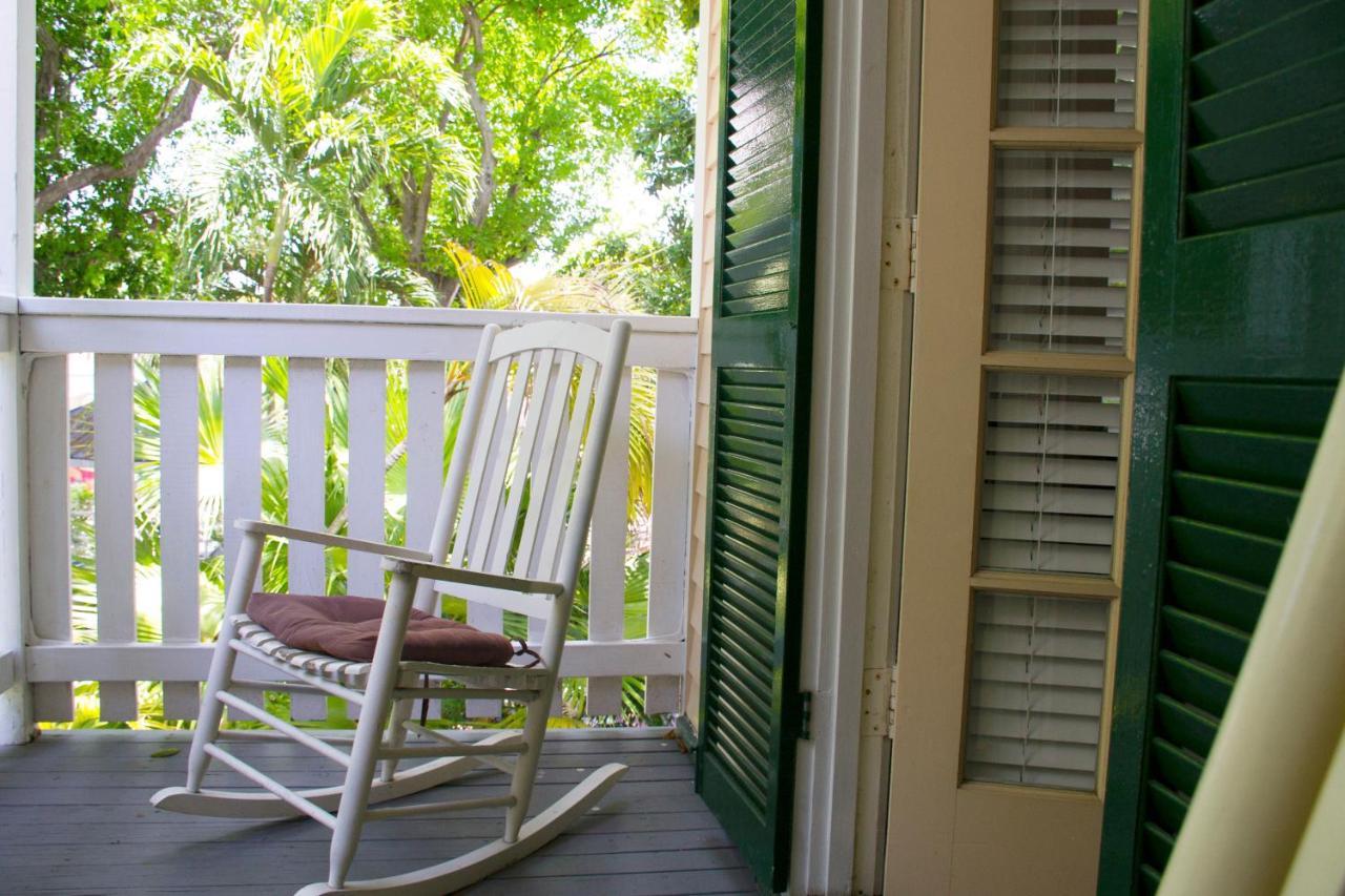 Duval House 3*