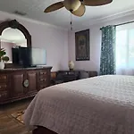 Old Town Suites