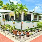 *New Listing* Cozy Key West Hideaway In Old Town With A Pool