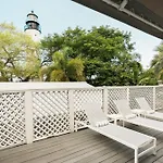 Lighthouse Hotel - Key West Historic Inns