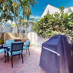 Duval Street Retreat
