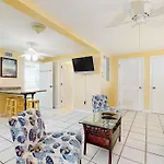 Duval Street Retreat