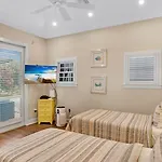 Noonas Mansion By Last Key Realty