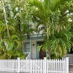 First Breath By Avantstay Close To Old Town W Pool Month Long Stays Only