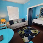 Four Suites On Duval Street W Parking And Pool