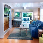 Pineapple Cottage