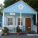 Old Town Suites