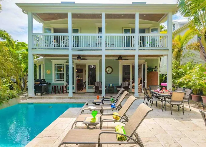 Casa Suite Casa By Last Key Realty