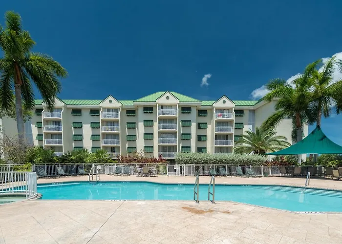 Sunrise Suites Resort