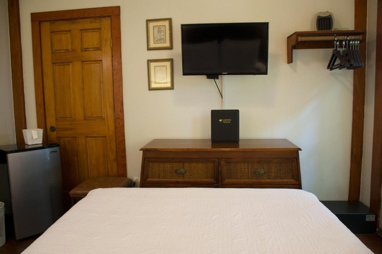 Guest house The Garden House 2*