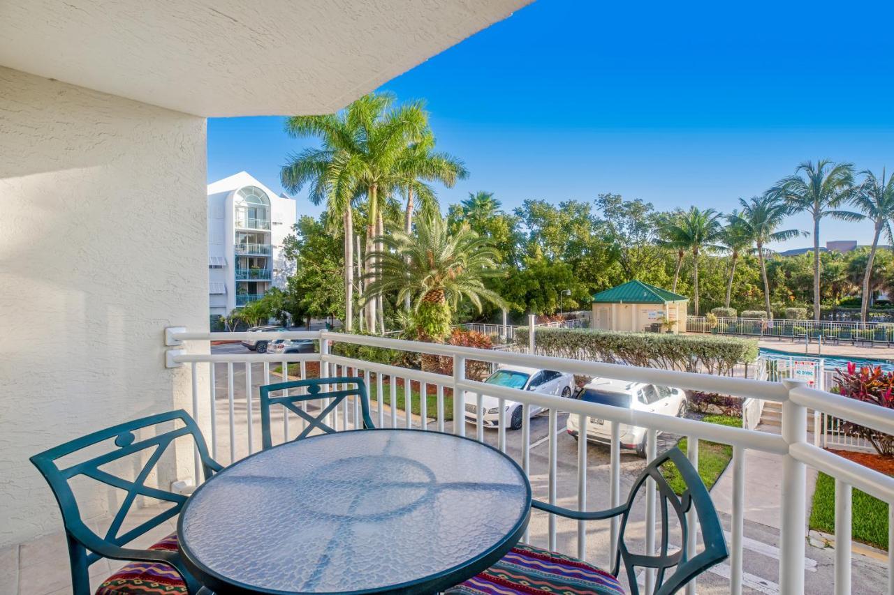 Sunrise Suites - Butterfly Nest #107 Apartment