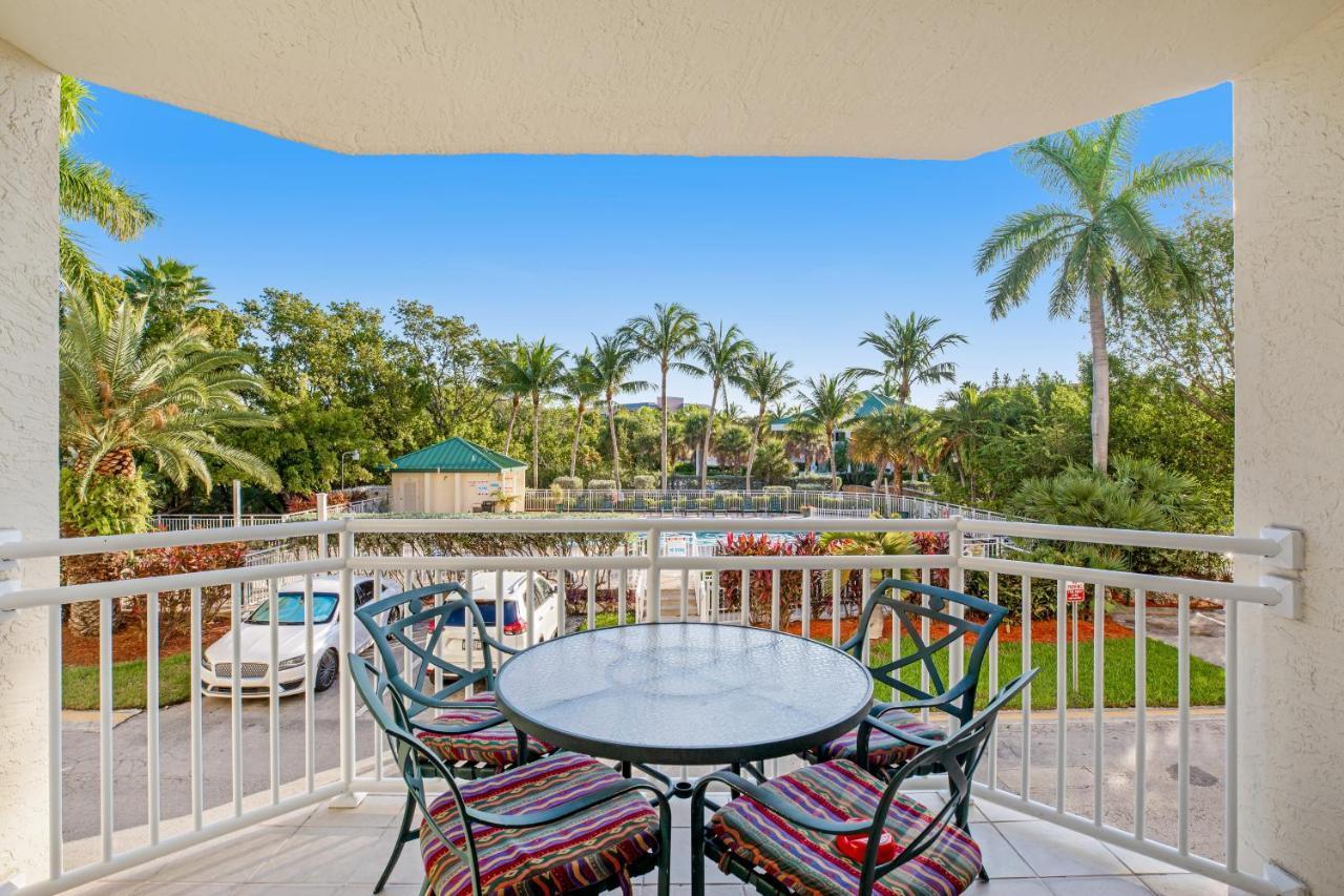 Sunrise Suites - Butterfly Nest #107