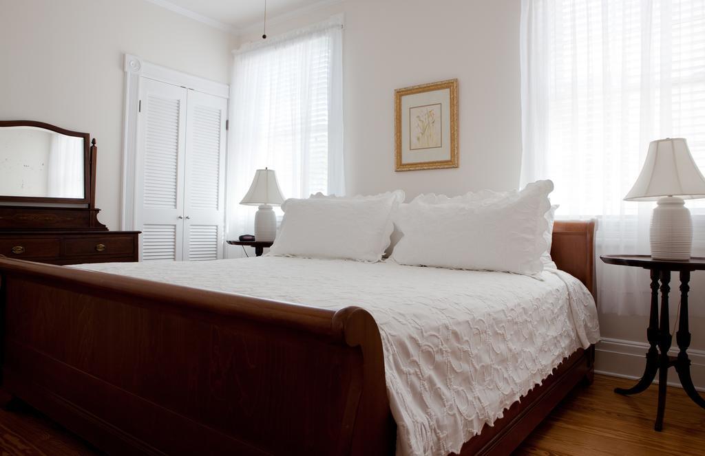 Island House 3*