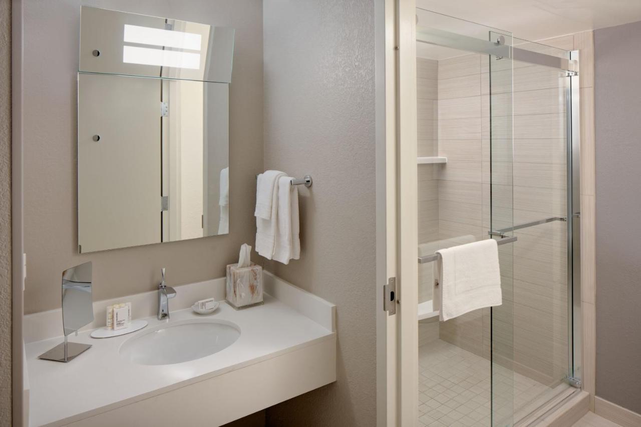 Courtyard By Marriott Waterfront Key West