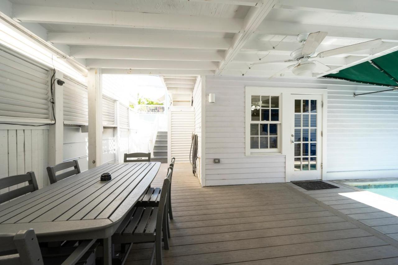 Crawl To Duval W/ Hot Tub Holiday home