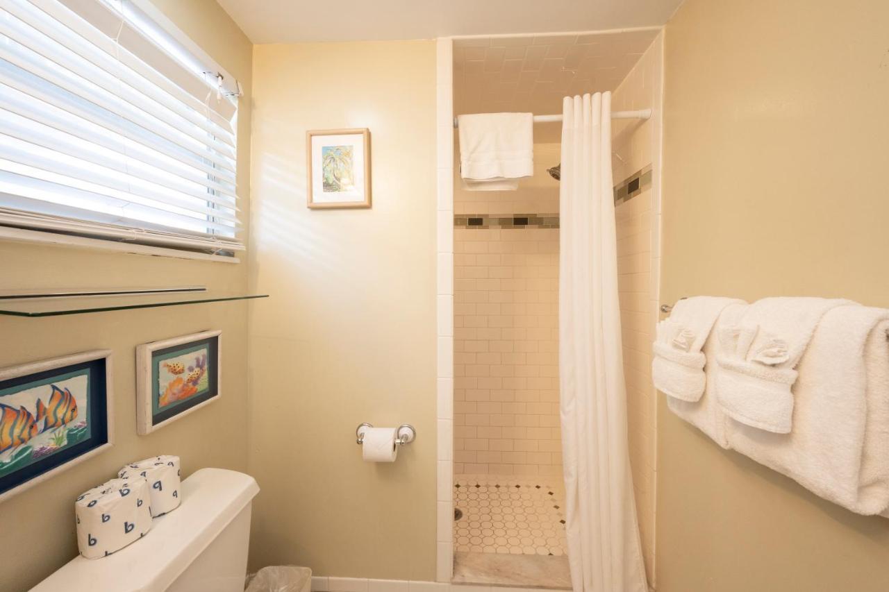 Crawl To Duval W/ Hot Tub Holiday home