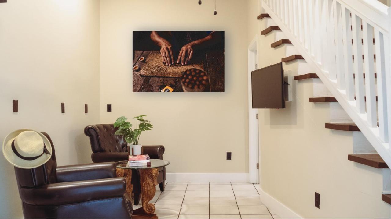 Hotel La - Adult Exclusive Key West
