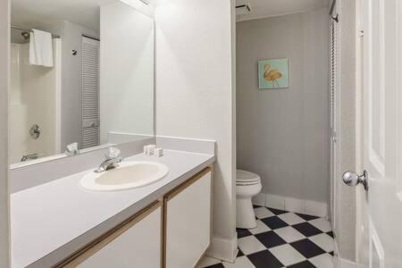 New Grenada - Parking Pool & Pets 209 Holiday home