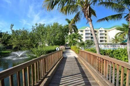 New Grenada - Parking Pool & Pets 209 *