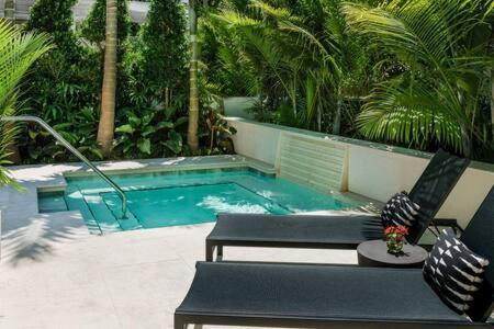 Holiday home Takeover At The Grand Maloney *