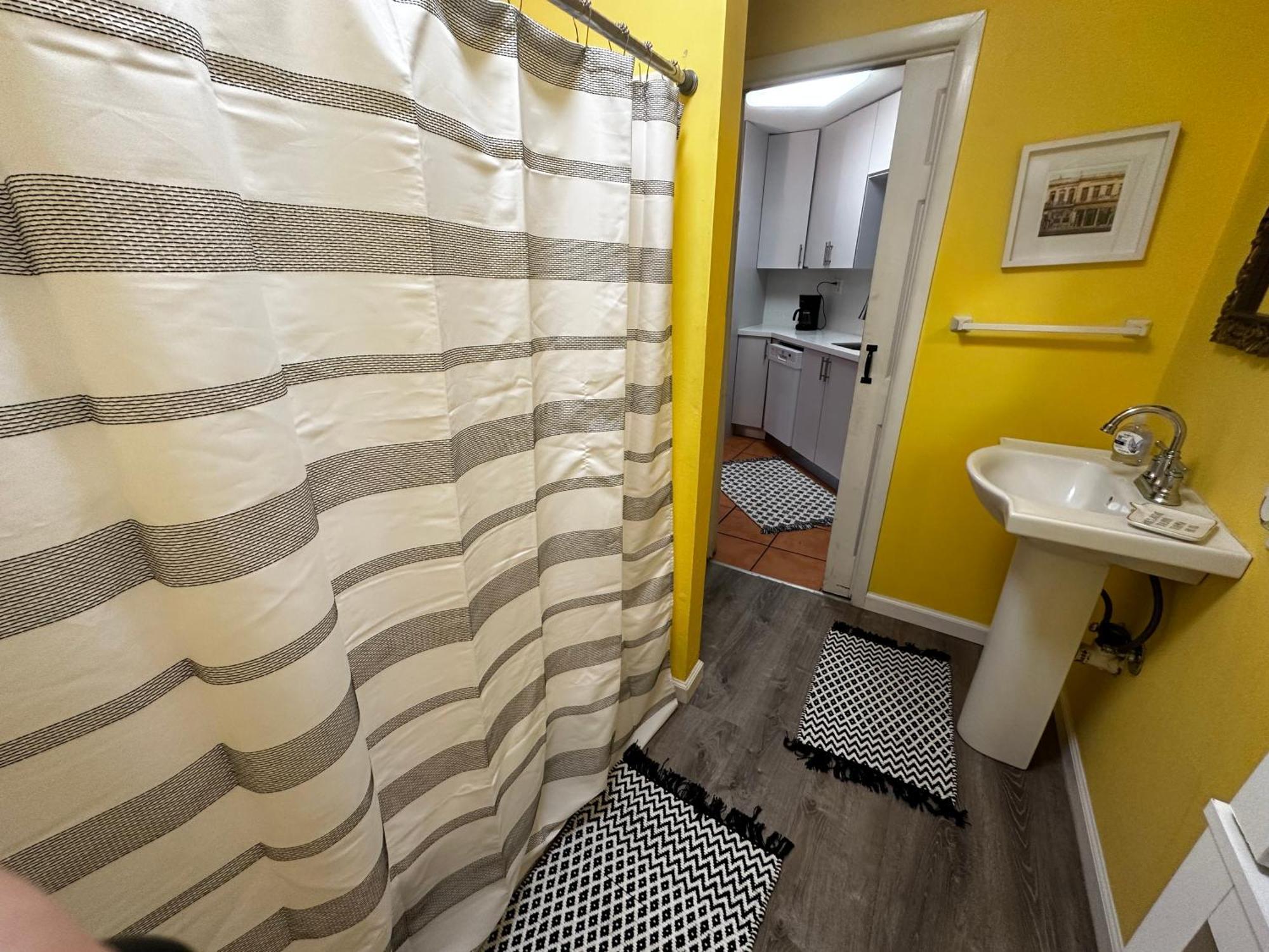 Apartment In Stock Island