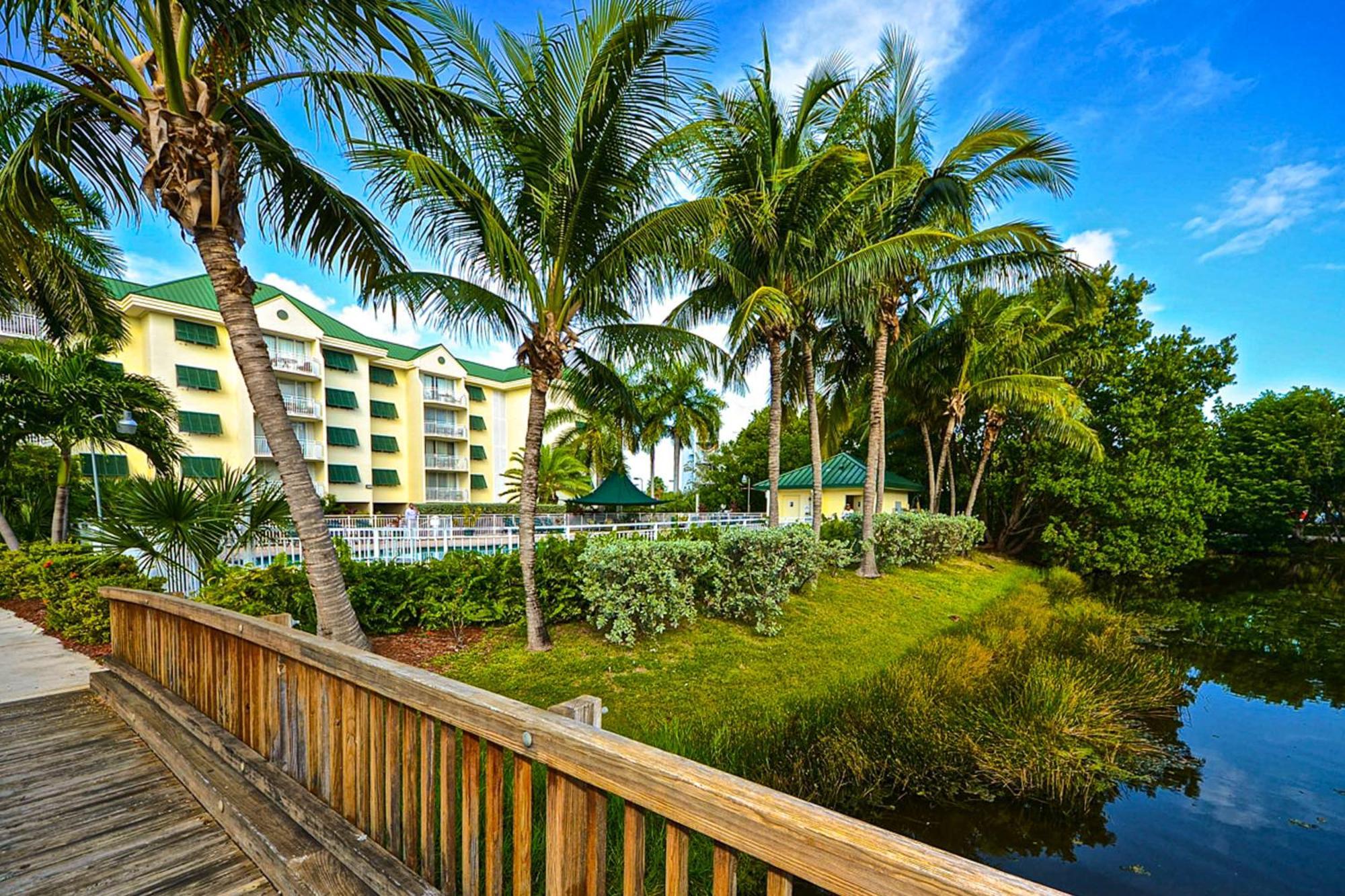 Sunrise Suites - Butterfly Nest #107 * Key West