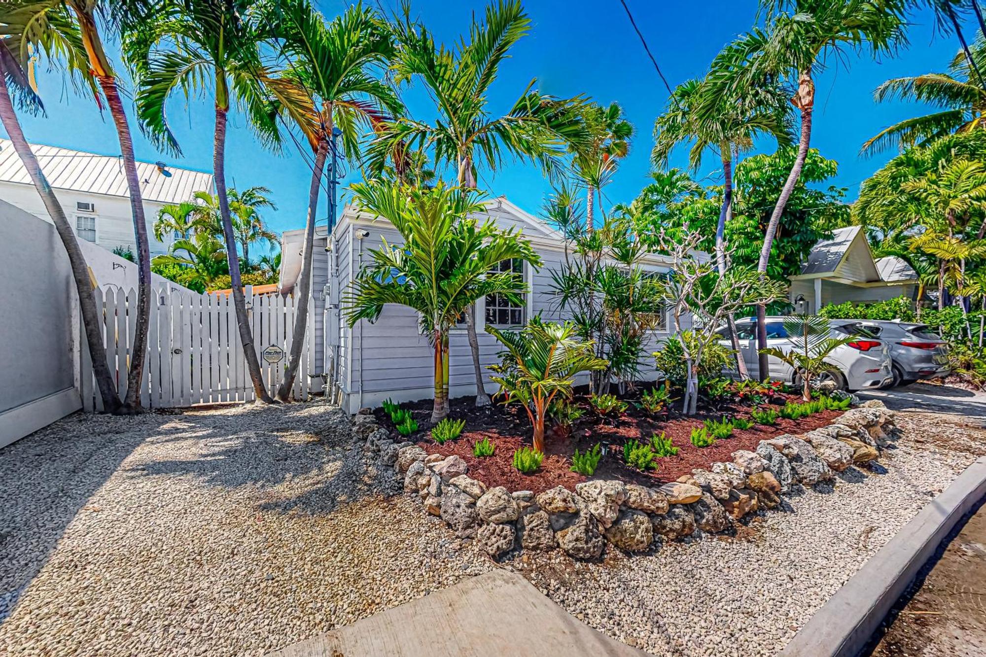 Paradise On Packer Apartment Key West
