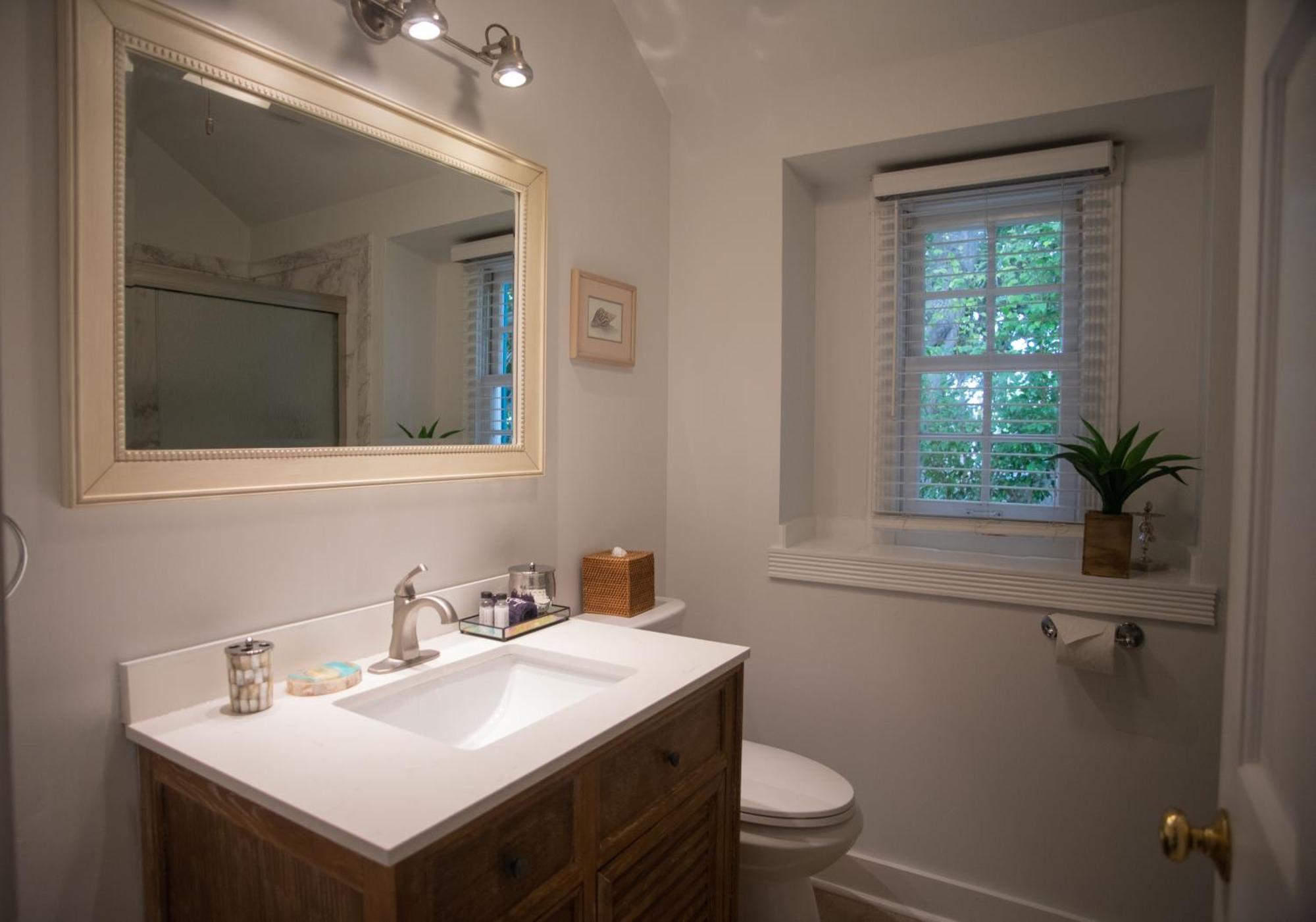 Andrews & Garden Bed & Breakfast 3*