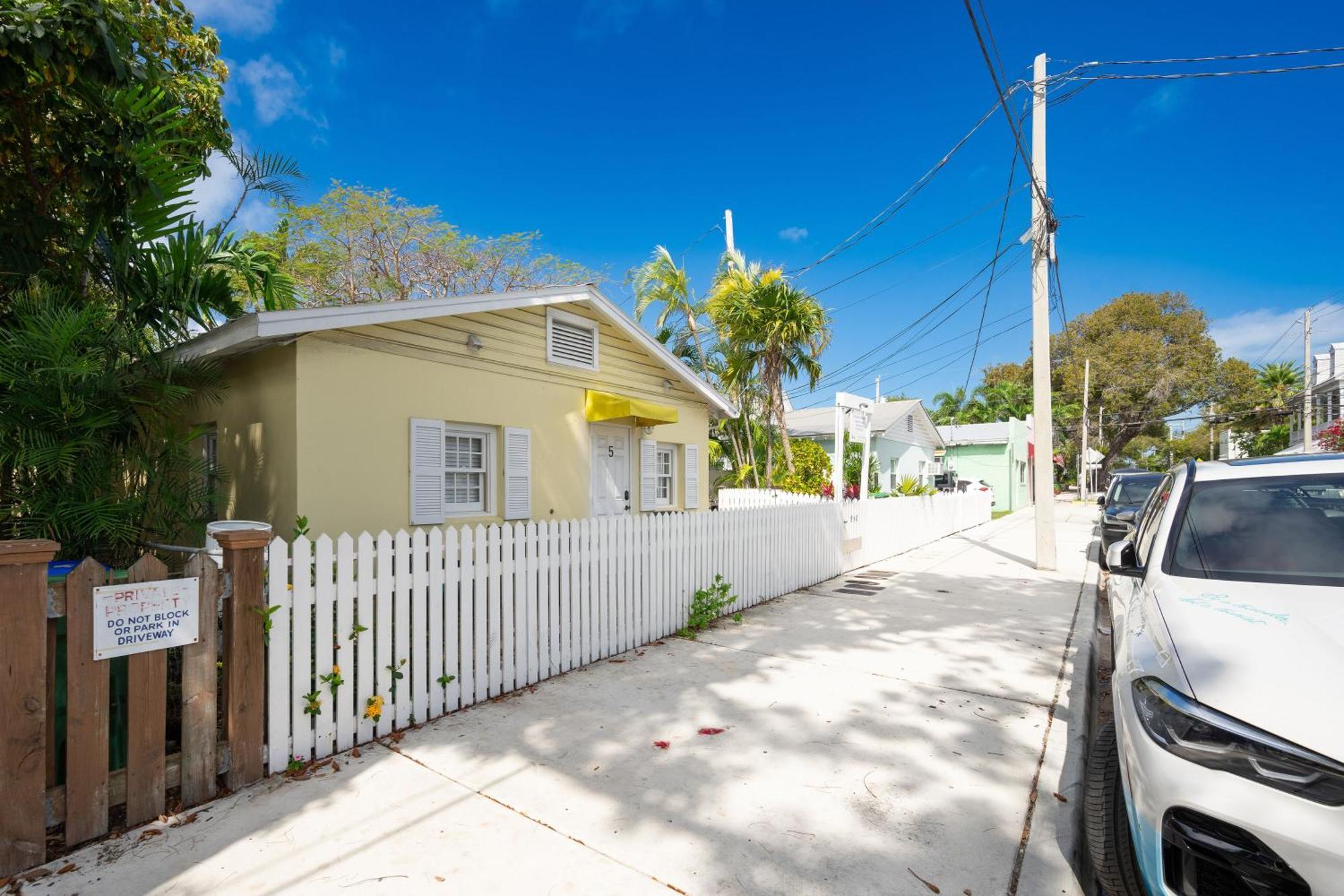 The Cozy Little Apartment Key West