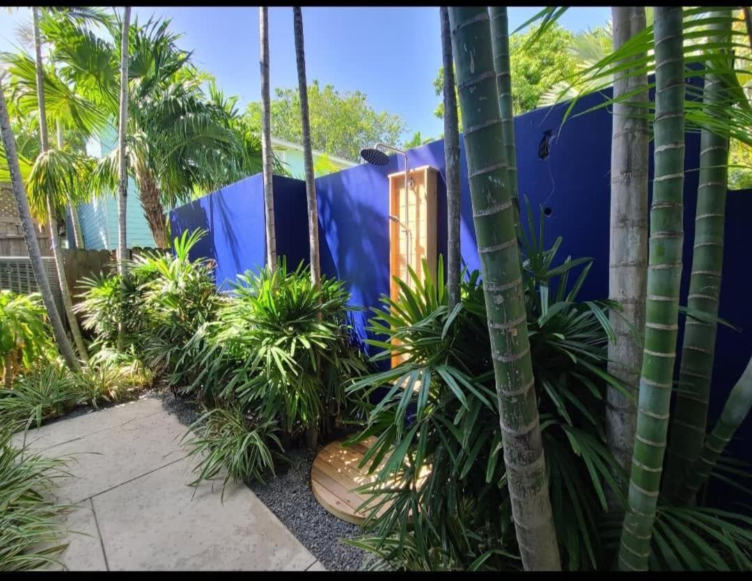 Duval Street W Parking And Heated Pool Key West