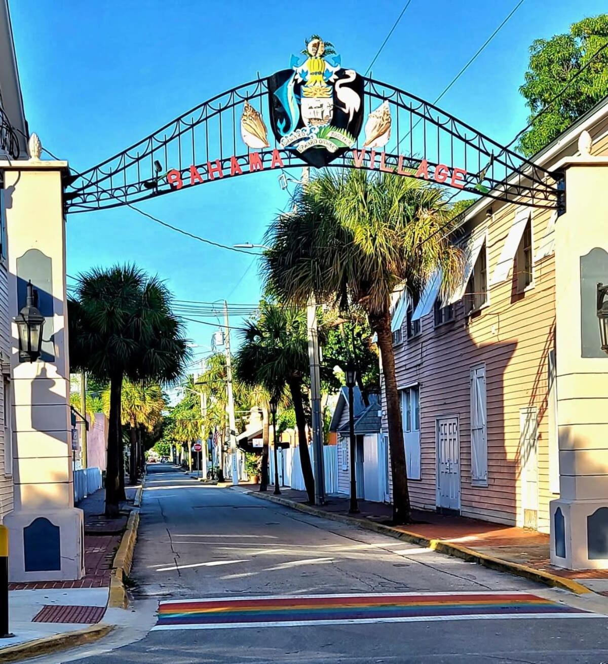 Duval Street W Parking And Heated Pool