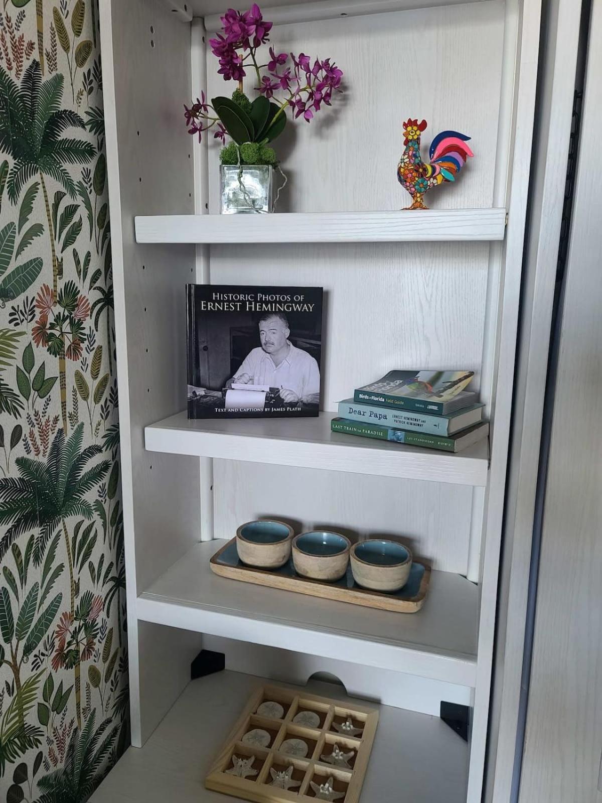 Apartment Four On Duval Street W Parking And Pool Key West